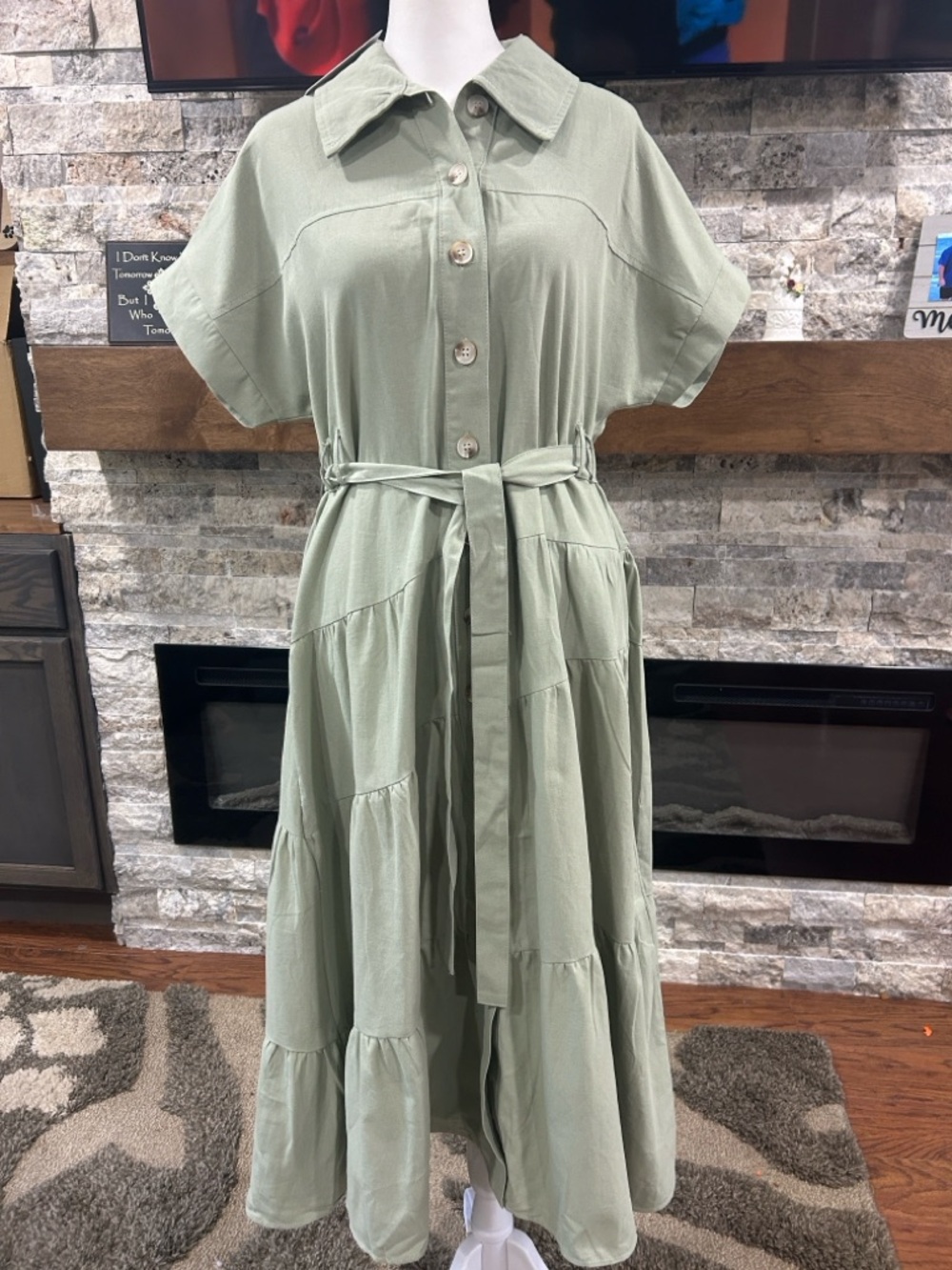Polagram Sage Green Button-Front Tiered Midi Dress new with tags size medium